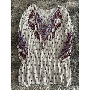 BILLABONG Women's Size M Boho Lightweight Short Dress, Lace up Neckline Paisley